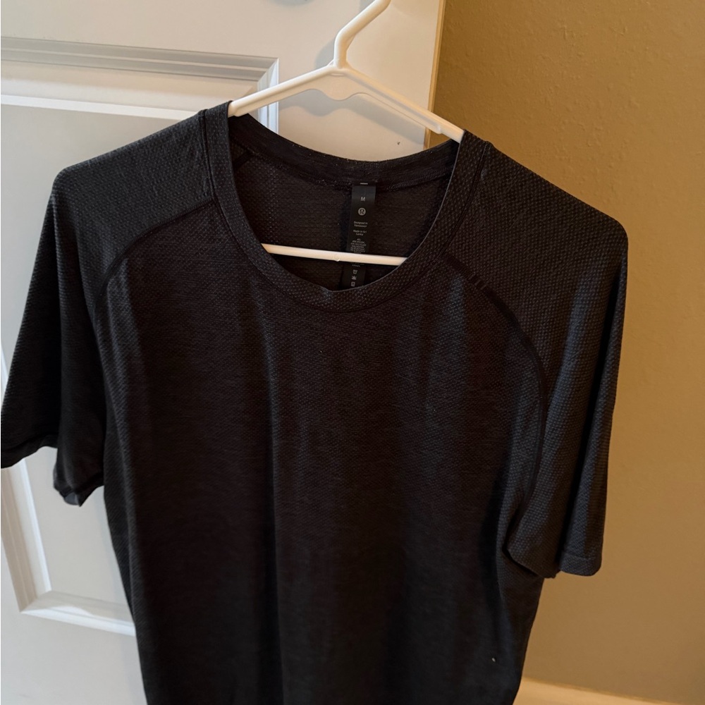 lululemon athletica Charcoal Short Sleeve Tee